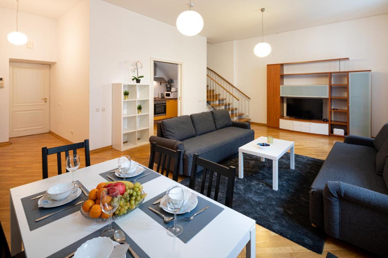 Old Riga Two Floor Palasta Loft Apartment With River View Ngoại thất bức ảnh