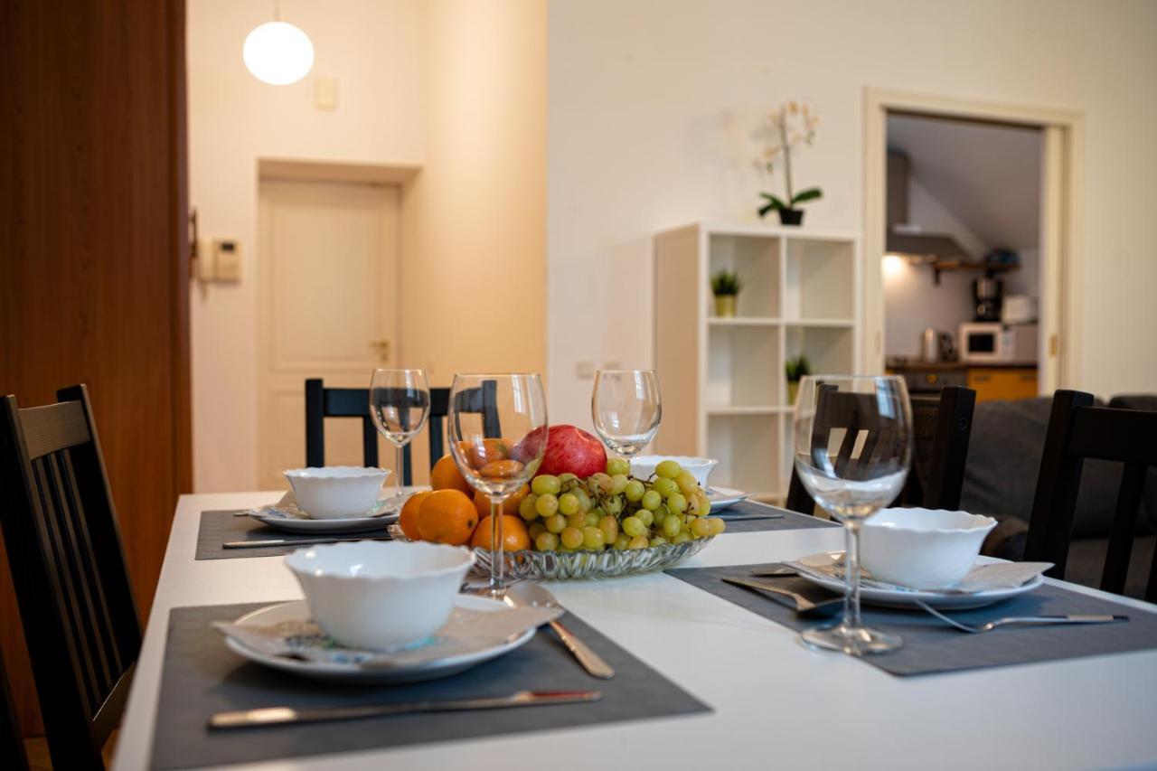 Old Riga Two Floor Palasta Loft Apartment With River View Ngoại thất bức ảnh