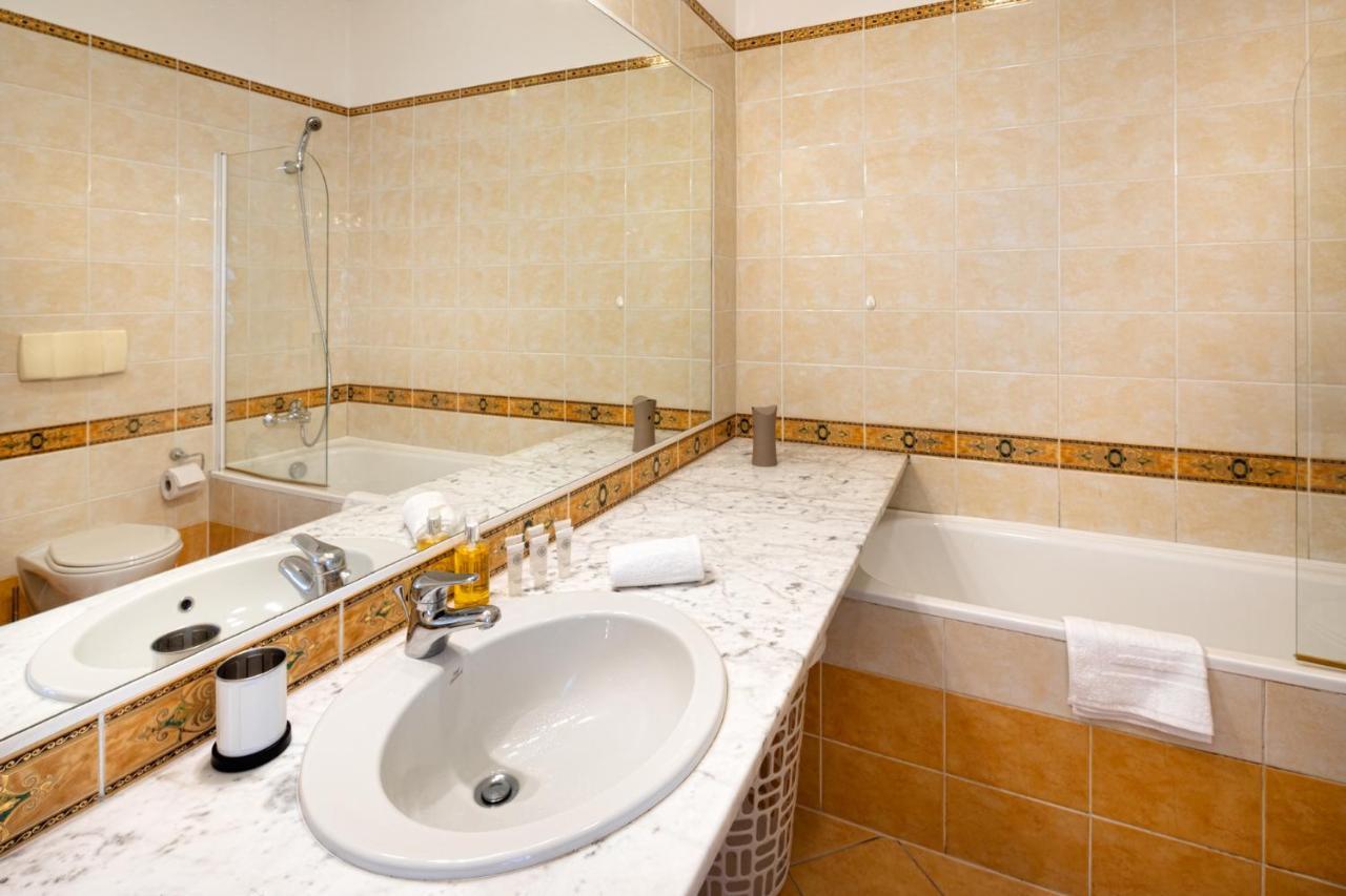 Old Riga Two Floor Palasta Loft Apartment With River View Ngoại thất bức ảnh